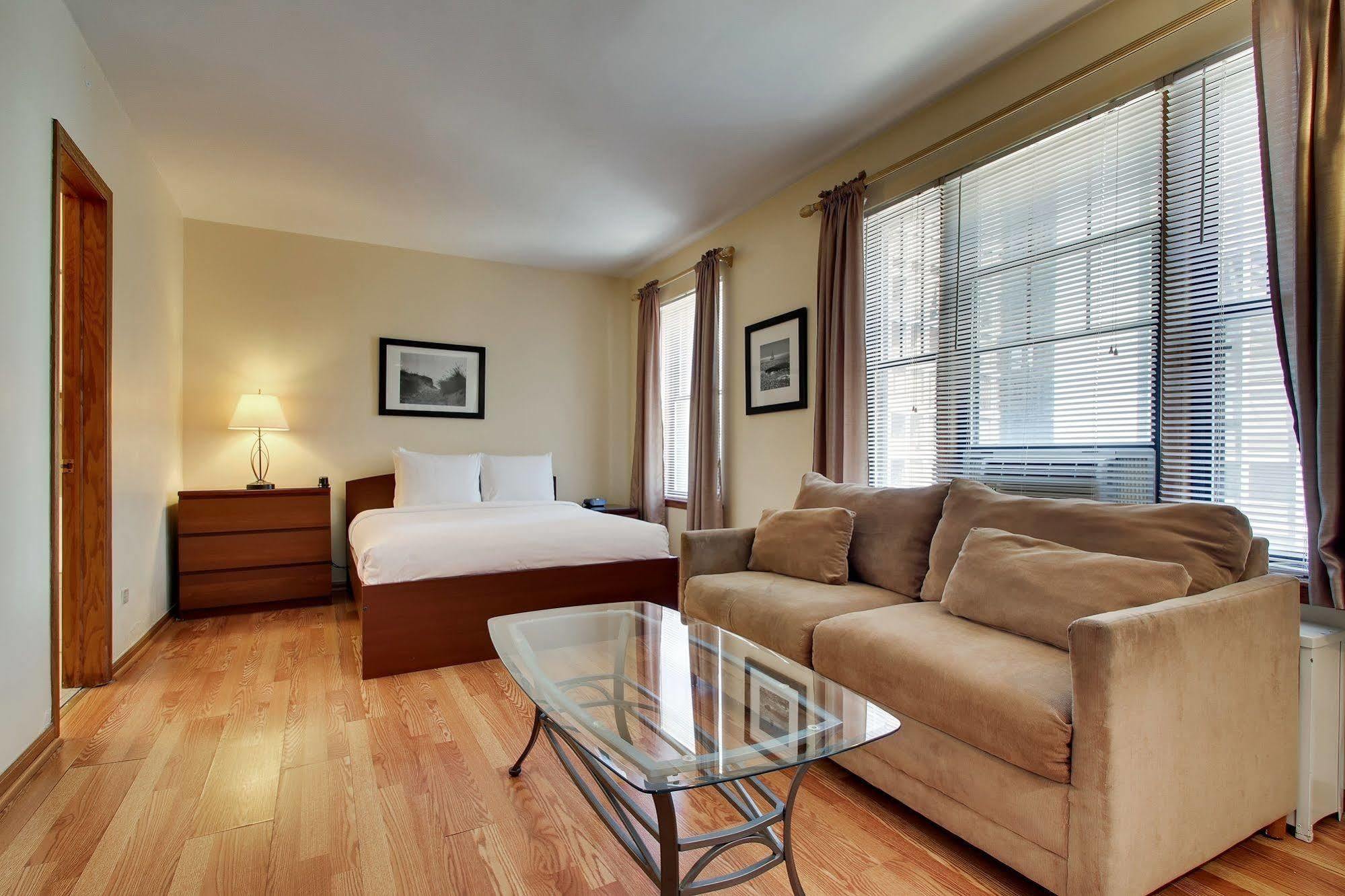 Dewitt Hotel And Suites Чикаго Экстерьер фото